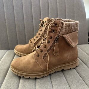 Women’s Boots